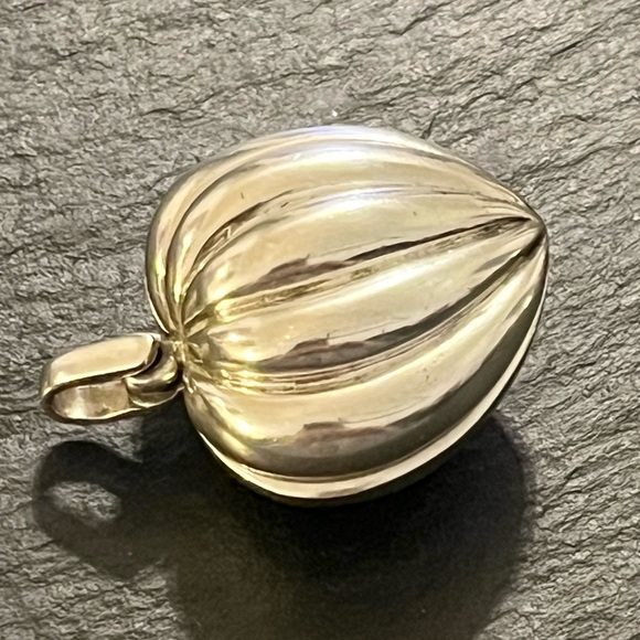 Sterling Silver Bubble Puff Swivel Heart Reversible Pendant - Picture 10 of 15